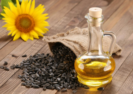 Crude and Refined Sunflower Oil
